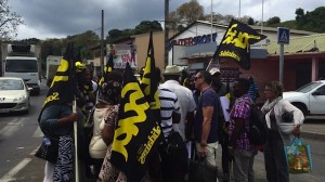 Grève Orange : libération temporaire du rond-point SFR (vidéo)