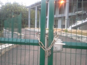 La mairie de Ouangani bloquée