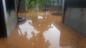 Le groupe scolaire de Mgombani transformé en piscine (photos)