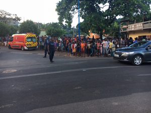 Bus scolaire gazé et caillassé à Tsararano
