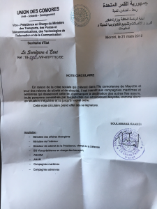 « Il est interdit aux compagnies maritimes et aériennes qui desservent Mayotte, d’embarquer à destination des autres îles soeurs »