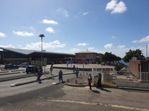 Mamoudzou : opérations de lutte contre les vendeurs à la sauvette Place de la République