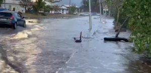 Petite-Terre : le boulevard des Crabes est inondé