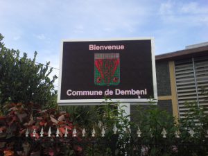 Il percute la mairie de Dembéni