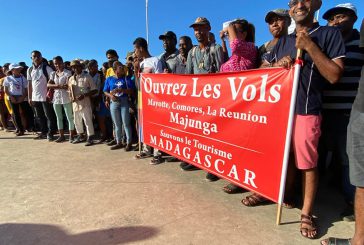 Les acteurs du tourisme de Majunga manifestent pour la réouverture des lignes aériennes avec Mayotte