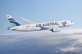 Carenco fait le forcing pour un rapprochement d’Air Austral et Corsair