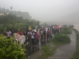 Marche à Chiconi : « Les petits 6ème et 5ème ne feront plus la loi » (photos)