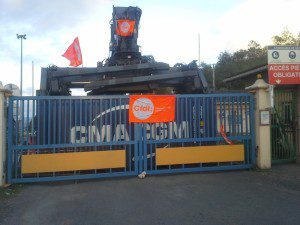 Conflit au Port: les gendarmes forcés de calmer la situation