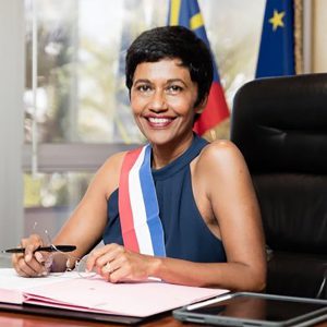 La maire de Saint-Denis demande le rétablissement des tests PCR avant tout voyage entre Mayotte et La Réunion