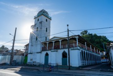 Mayotte : les mosquées et les marchés sont fermés