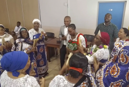 Le Maire de Mamoudzou reçoit les miss coco (video)