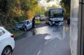 2 morts dans un choc frontal entre un bus et une voiture