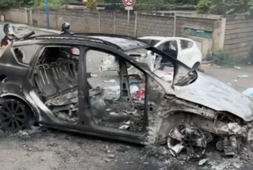 Tensions à Mamoudzou : Affrontements en cours à Mrowandra, déjà une voiture incendiée