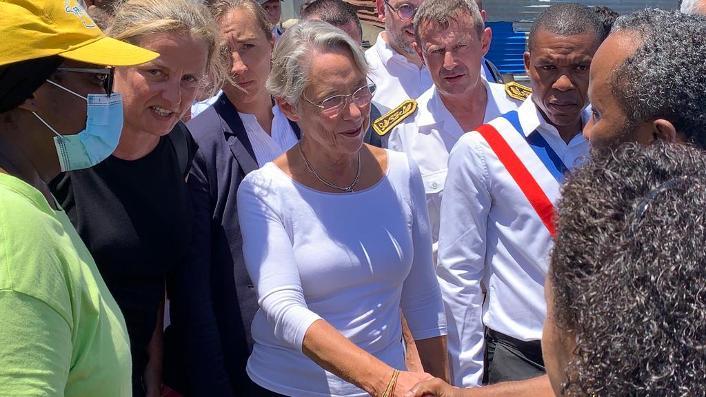 La première ministre au micro de Kwezi sur l’insécurité