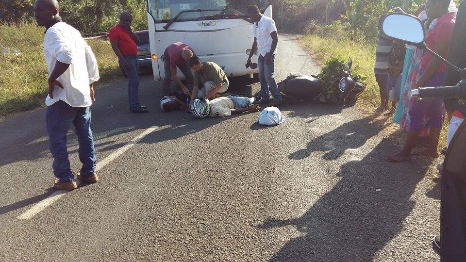 Accident : Un bus scolaire contre un scooter
