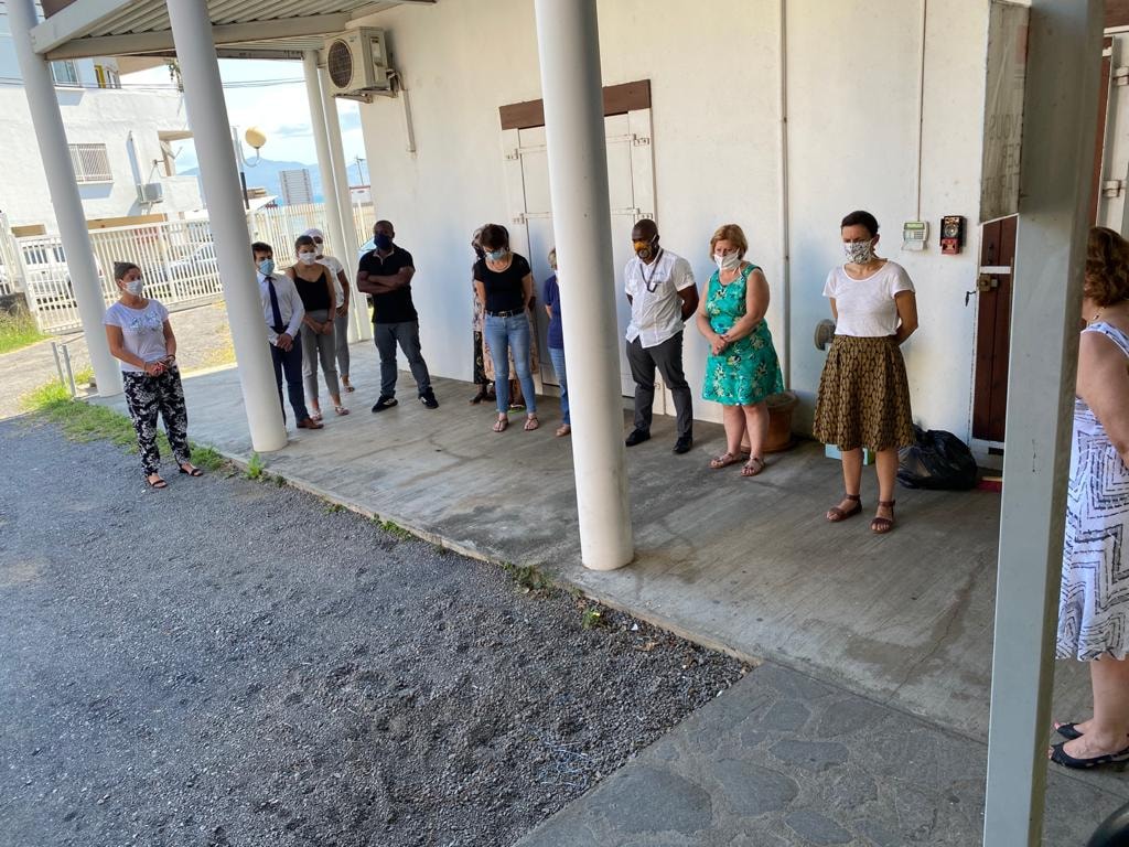 Les agents de la préfecture rendent hommage au gendarme disparu