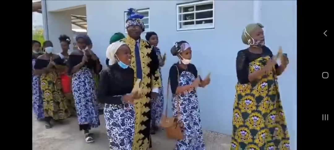 La cérémonie de départ de Camille Miansoni fait scandale sur les réseaux sociaux