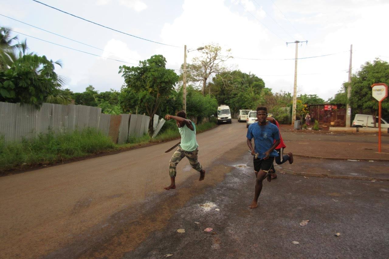 Ca chauffe au collège de Chiconi