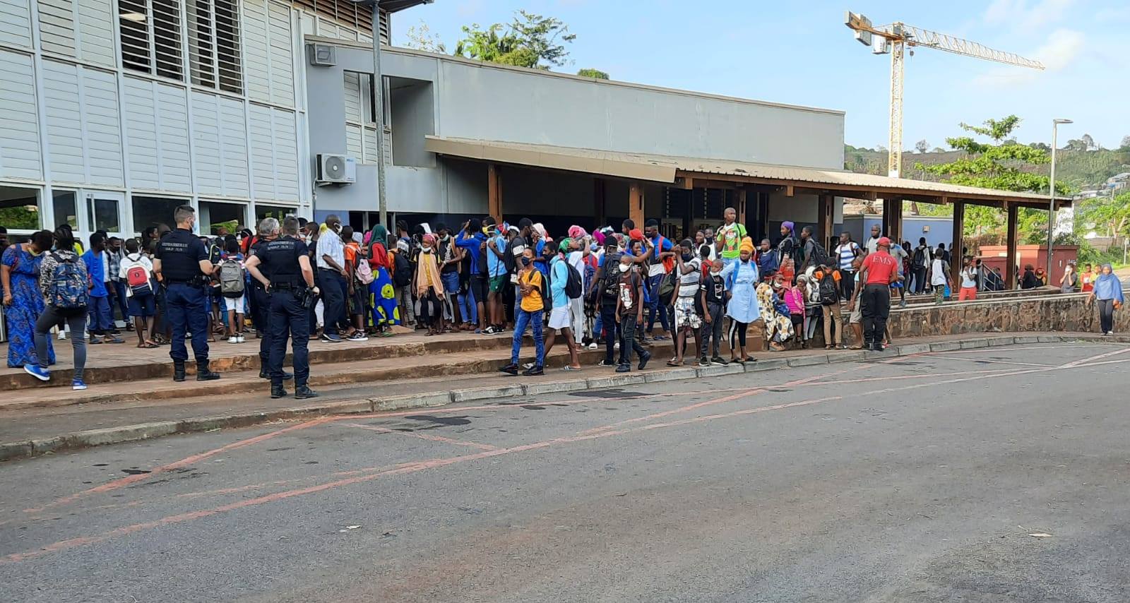 Un dispositif de sécurité de la gendarmerie, police mais aussi des parents