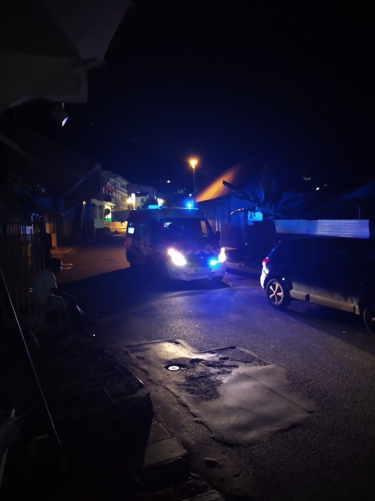 Labattoir : à six contre un, ils volent sa sacoche et le frappent