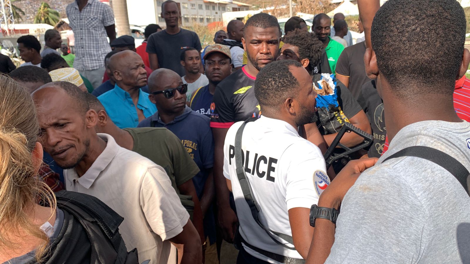 Toujours la confusion aux stations service (video)