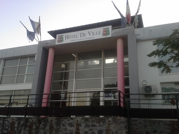 Mairie de Ouangani : 2ème jour de blocage