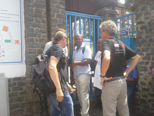 Grève : direction la barge