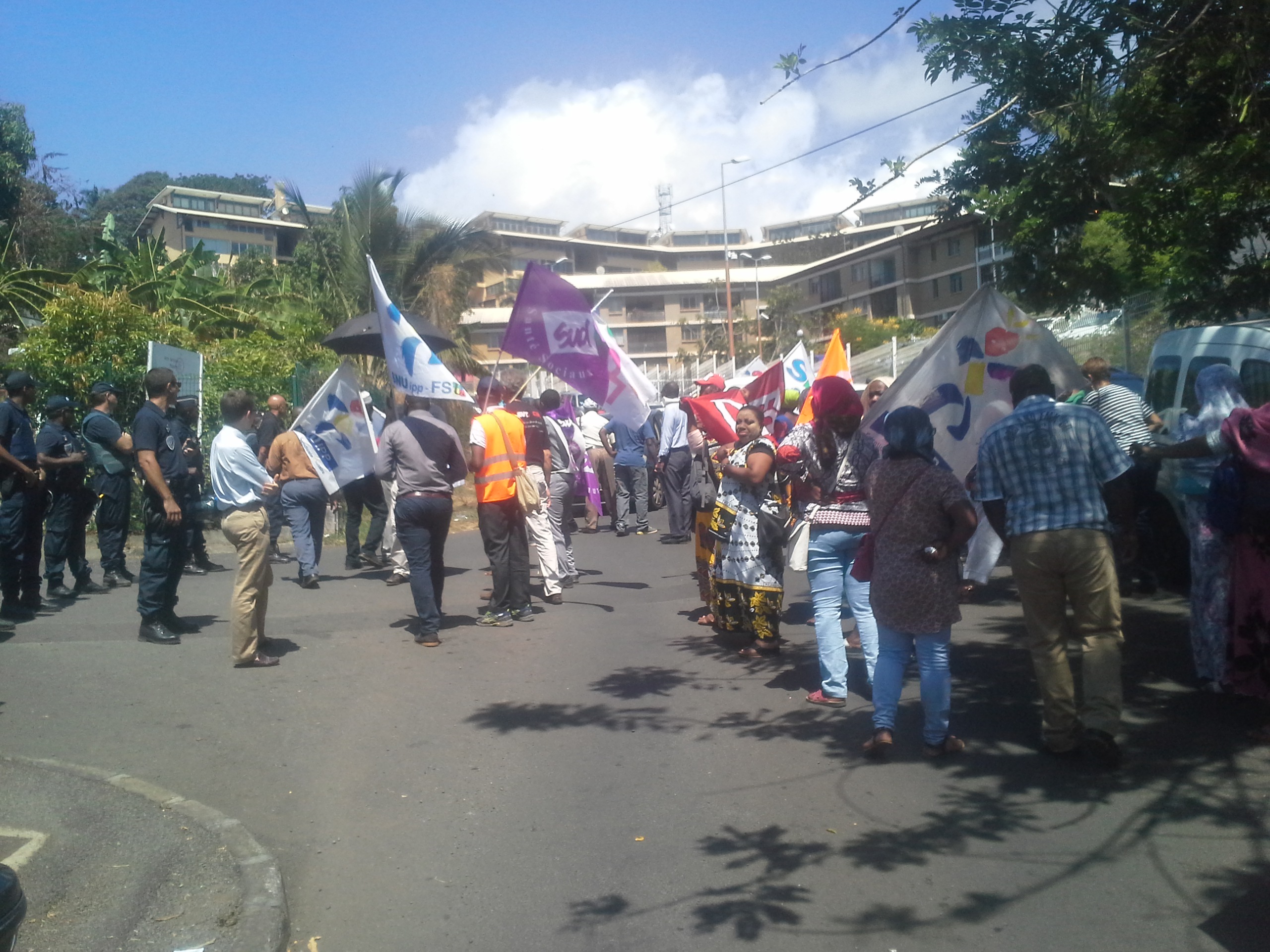 Grève : la manif se poursuit