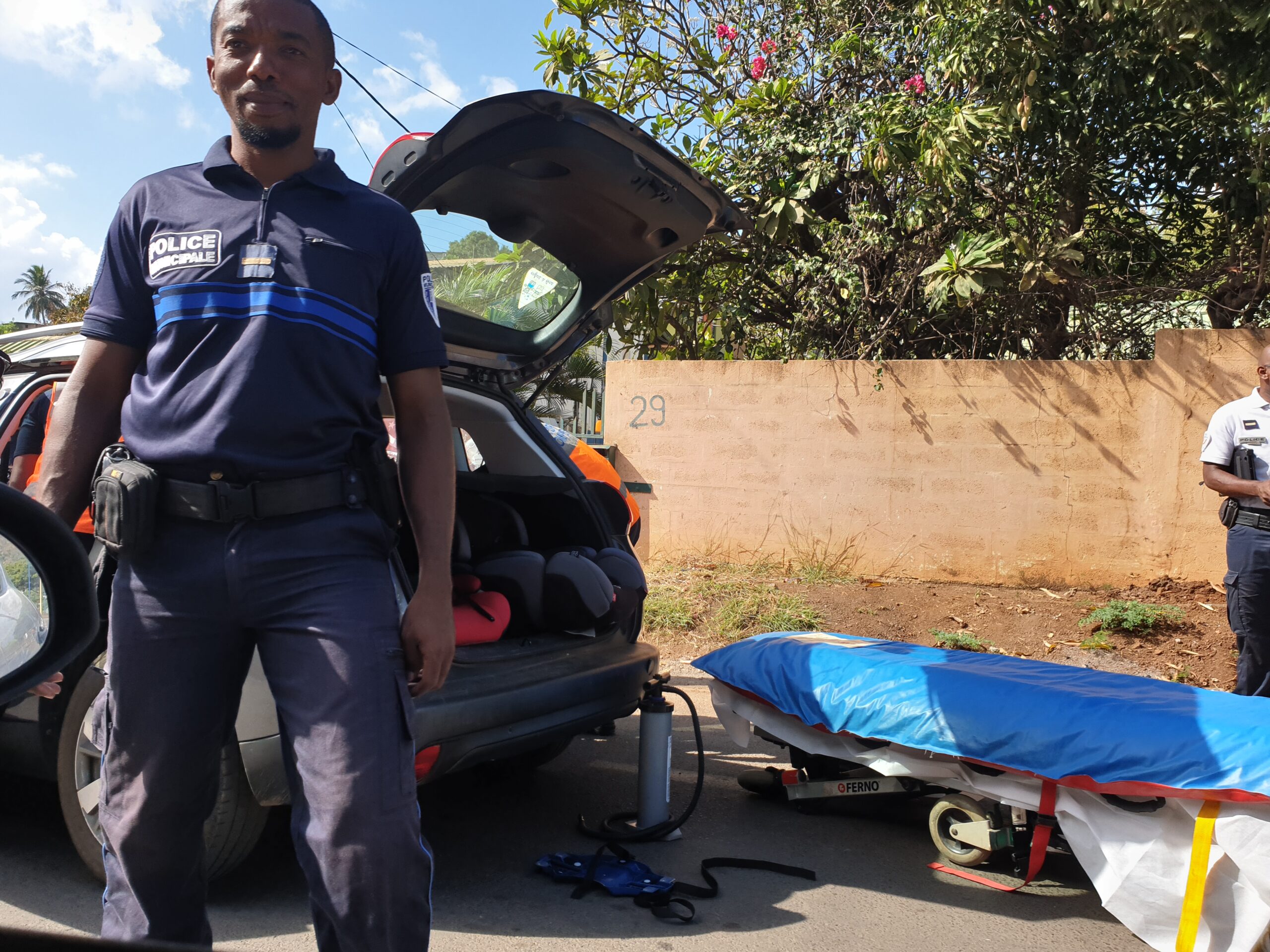 Accident de la route à Cavani