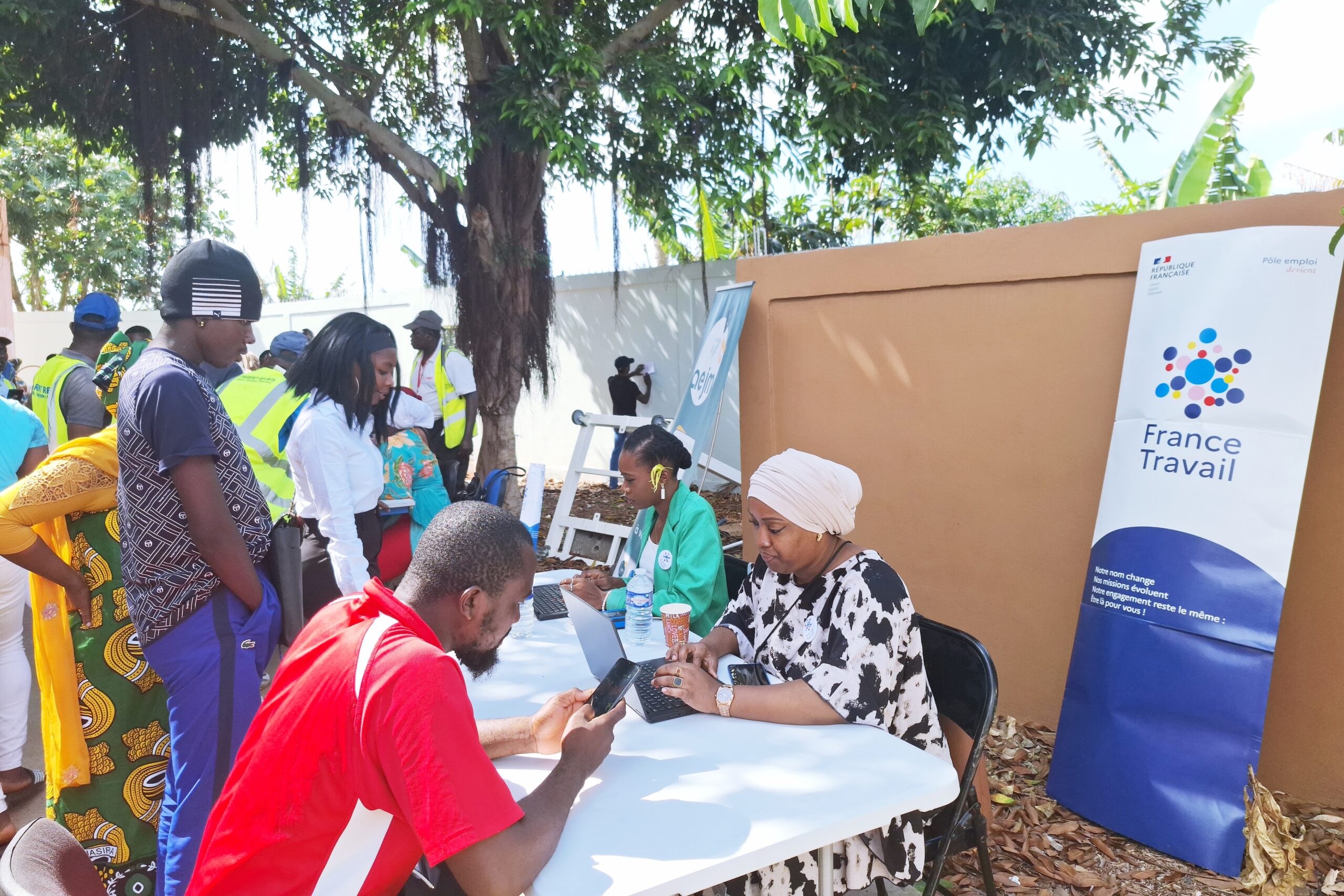 Forum d’insertion et job dating à Vahibé