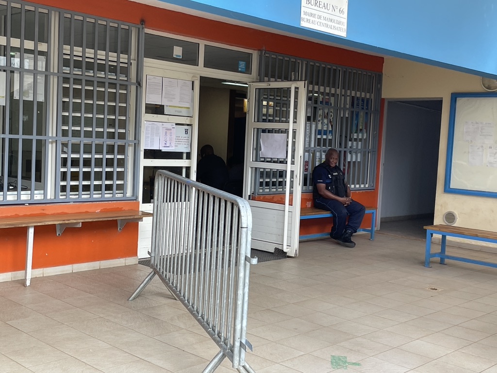 Le scrutin se tend dans la circonscription 1