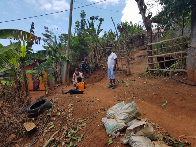 La conseillère de la ministre de la santé s’est rendue sur le terrain (photos)
