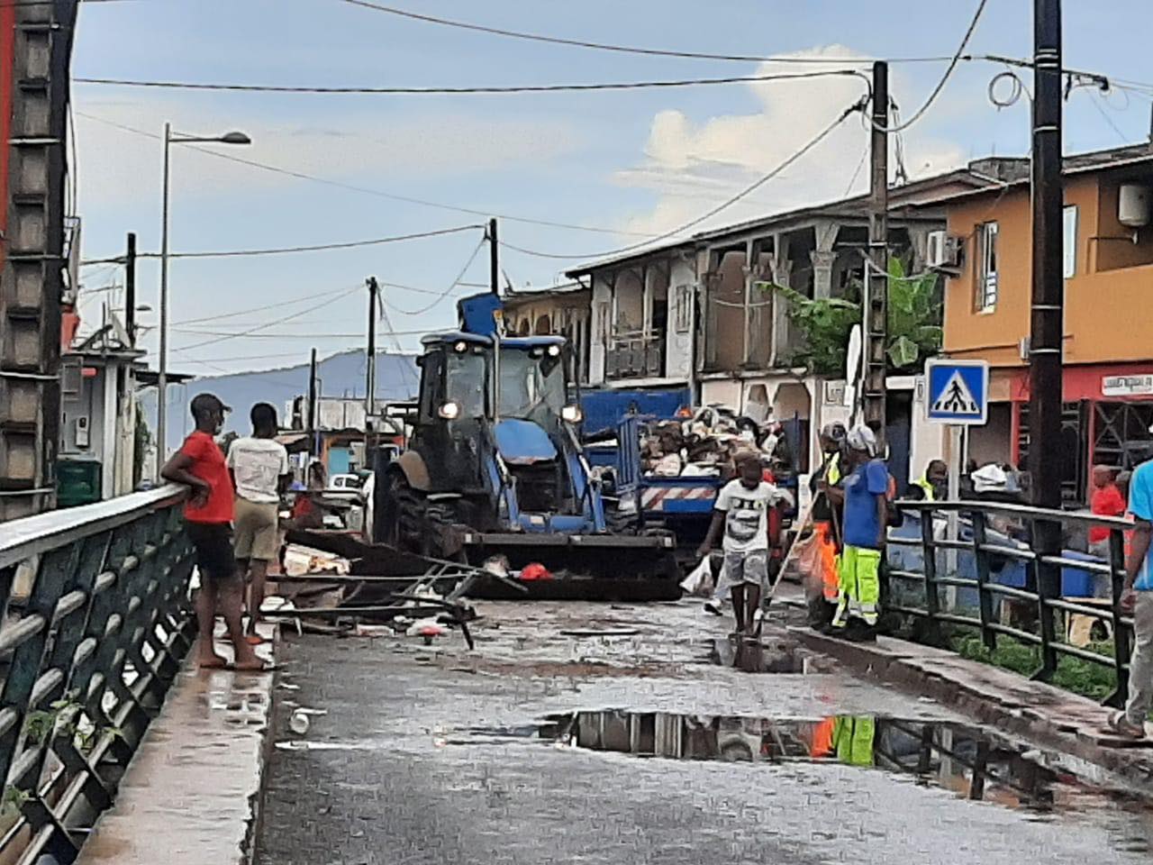 La mairie de Mamoudzou lève les barrages de Mtsapéré avec l’accord des habitants