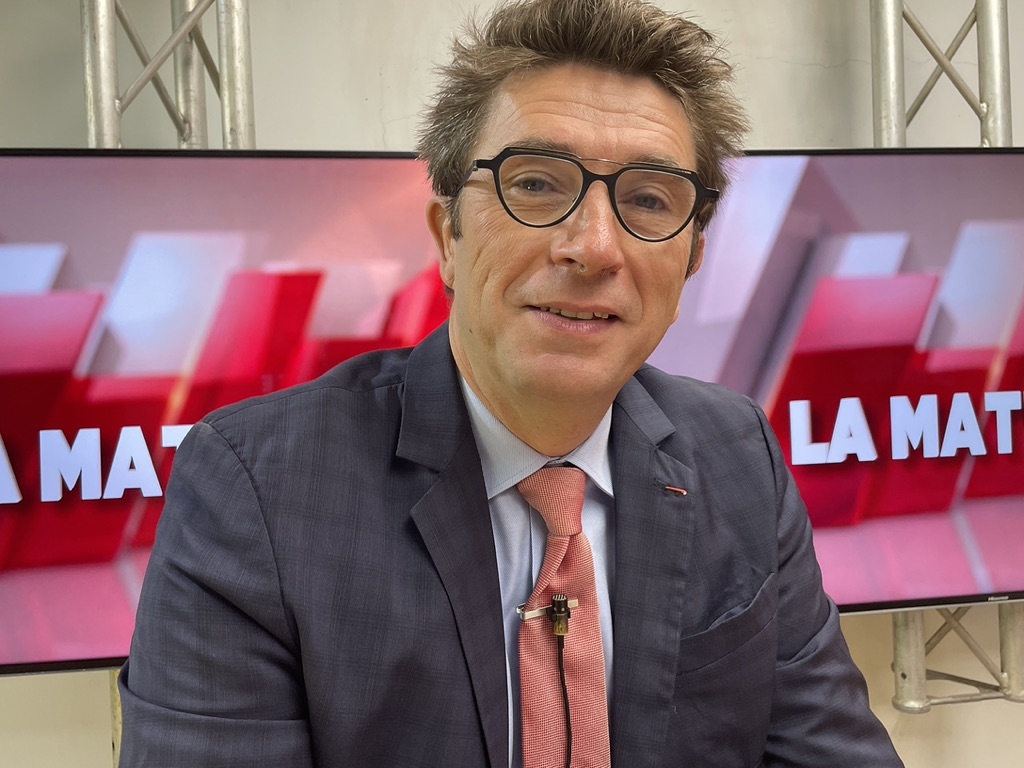 Scolarisation des enfants de policiers : “nous mettons tout en œuvre pour faire le nécessaire dans les meilleurs délais et nous trouvons une place dans la semaine”