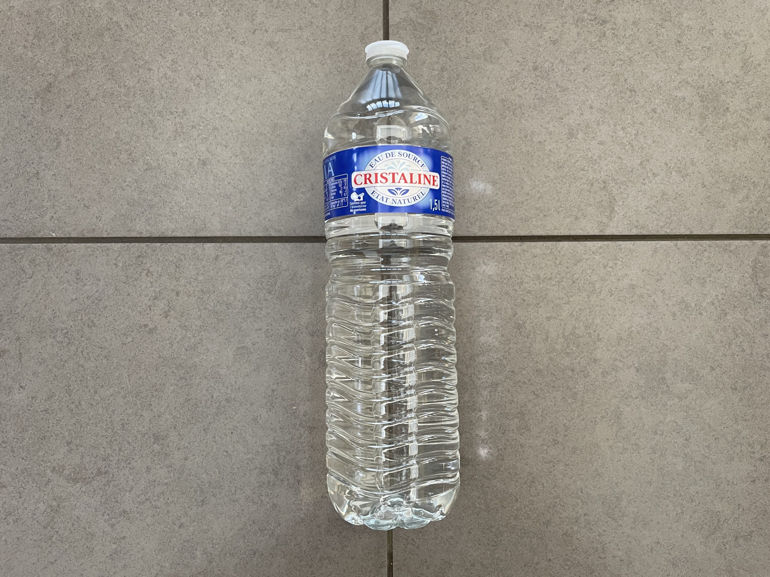 Identification d’un lot d’eaux embouteillées défectueux