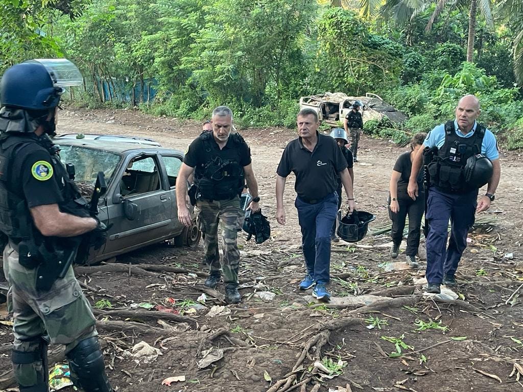 Pour ceux qui doutent, les interpellations se poursuivent…