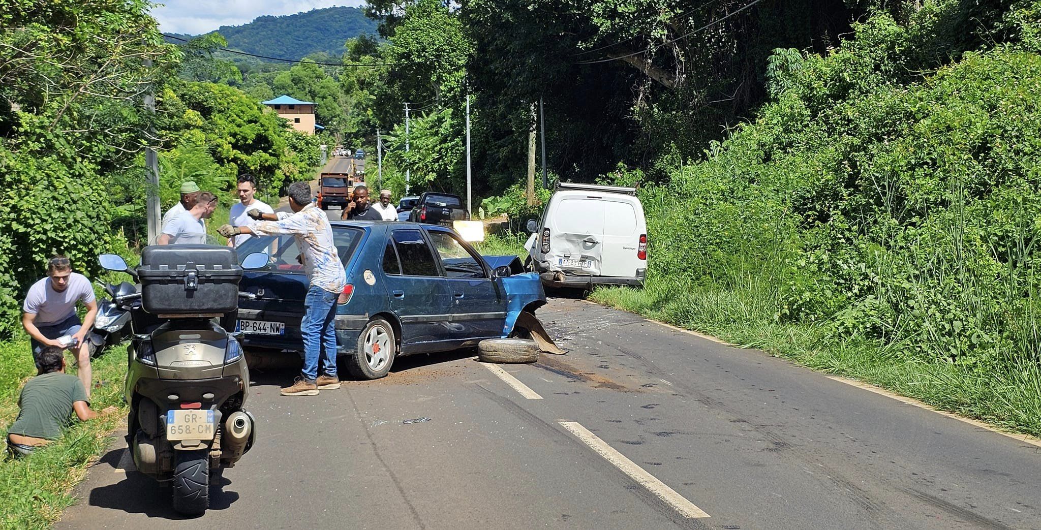 Accident de la route dans le sud à Bandrélé