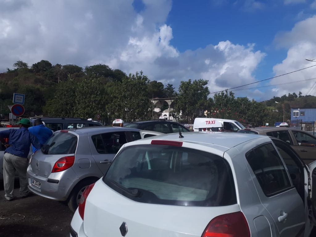 Deuxième jour de mobilisation pour le syndicat des artisans Taxis ville de Mamoudzou