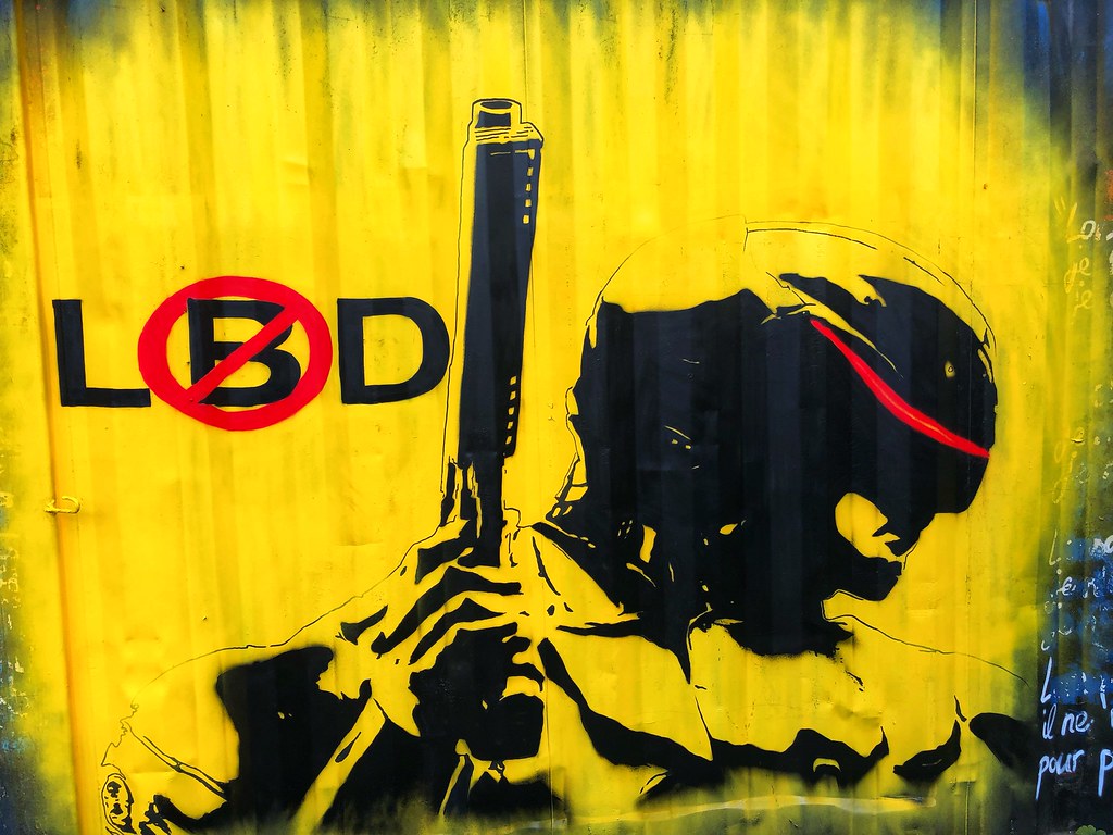 A Dzaoudzi, les gendarmes recourent aux tirs de LBD pour débloquer la route