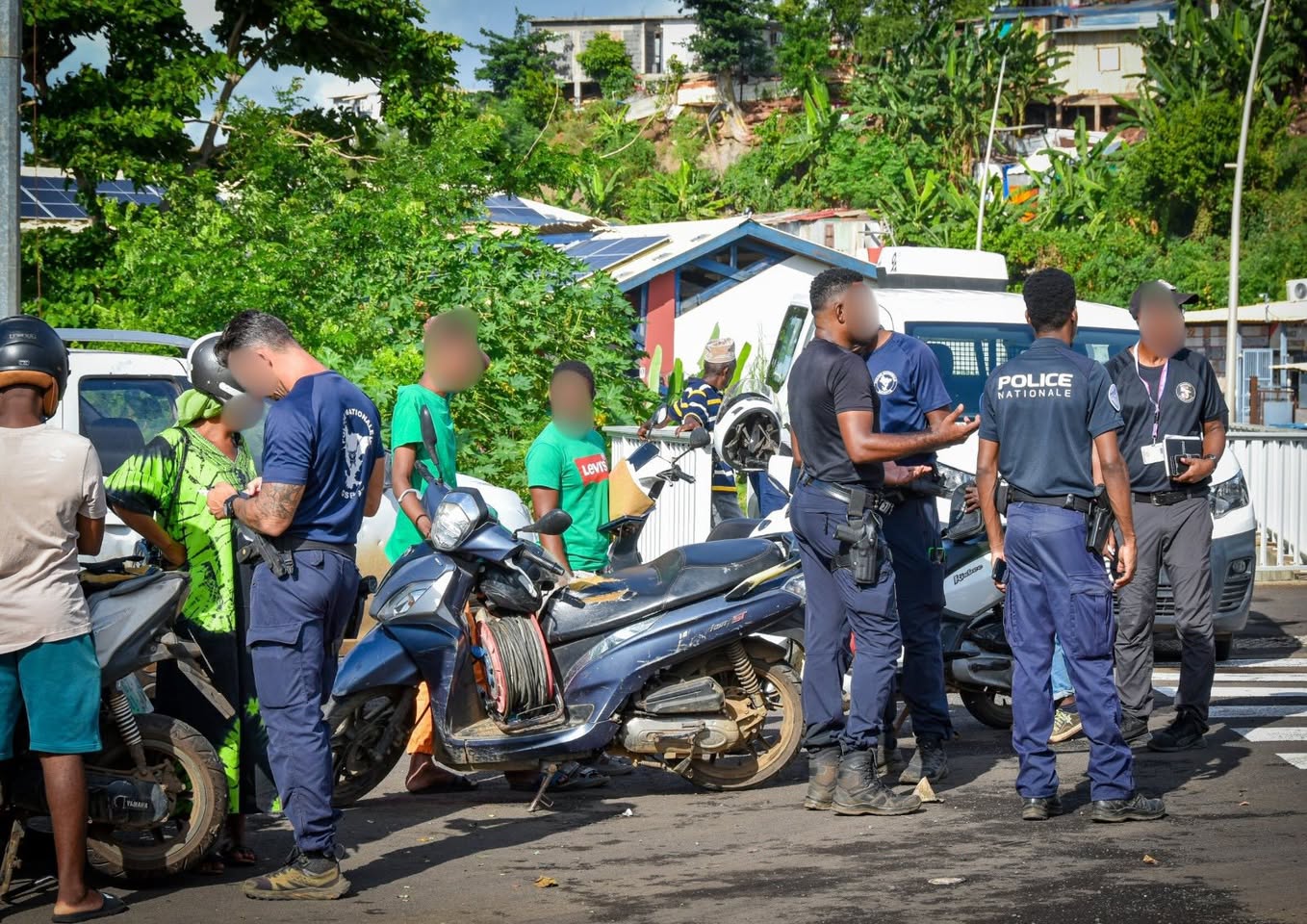 Sécurité routière : l’État frappe fort à Mayotte