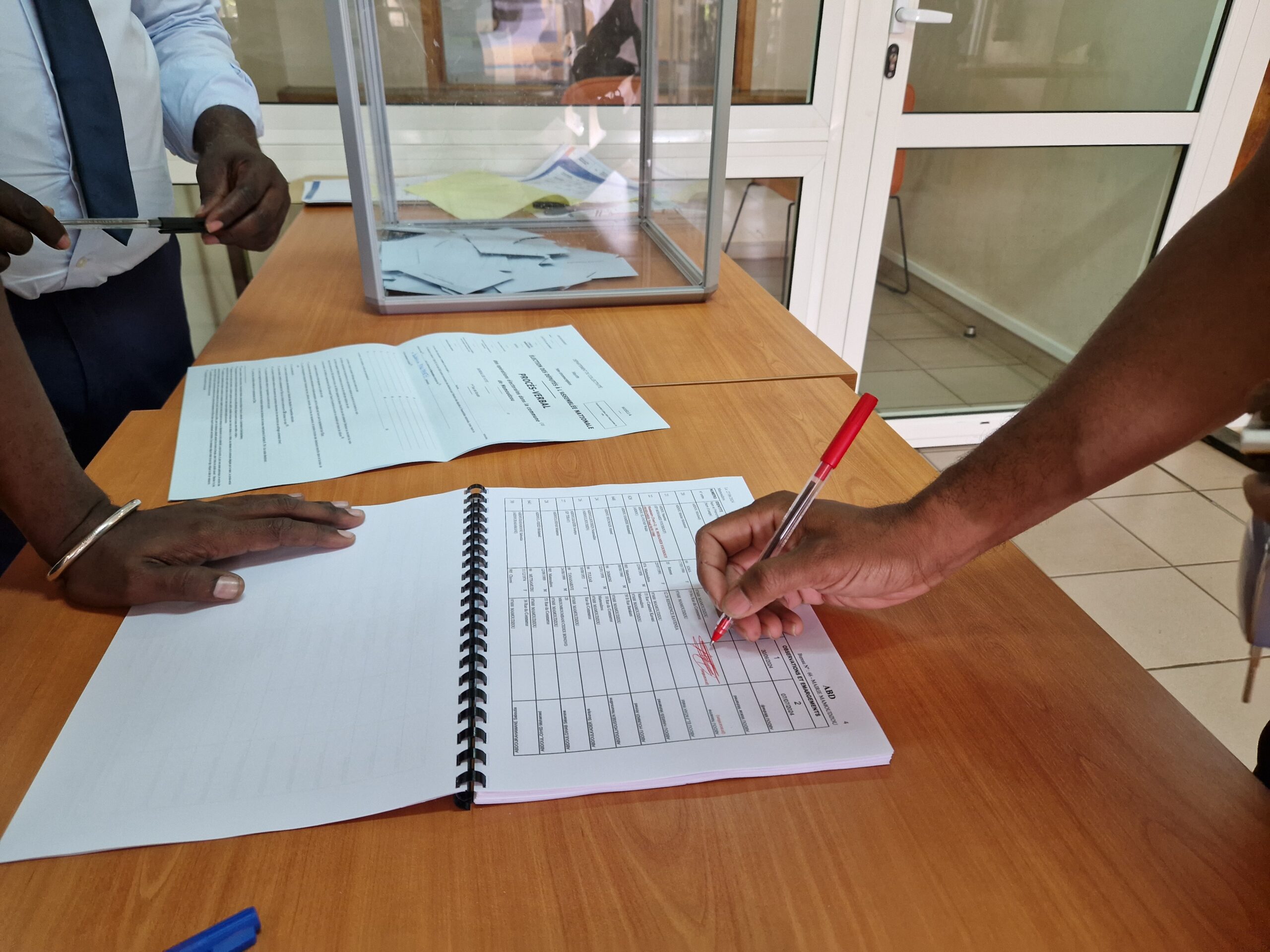 Participation en baisse pour les législatives à Mayotte à 17h