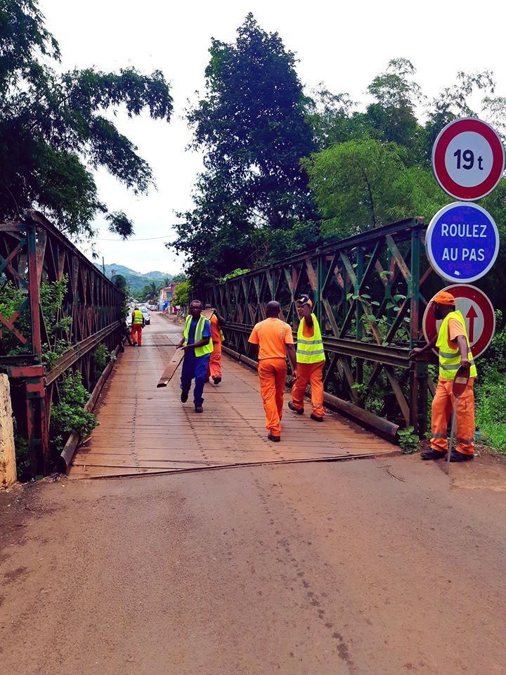 Dzoumogné : un trop vieux pont Bailey