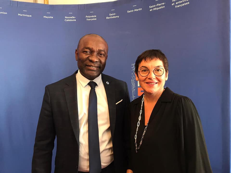 Issa Abdou aux côtés d’Annick Girardin