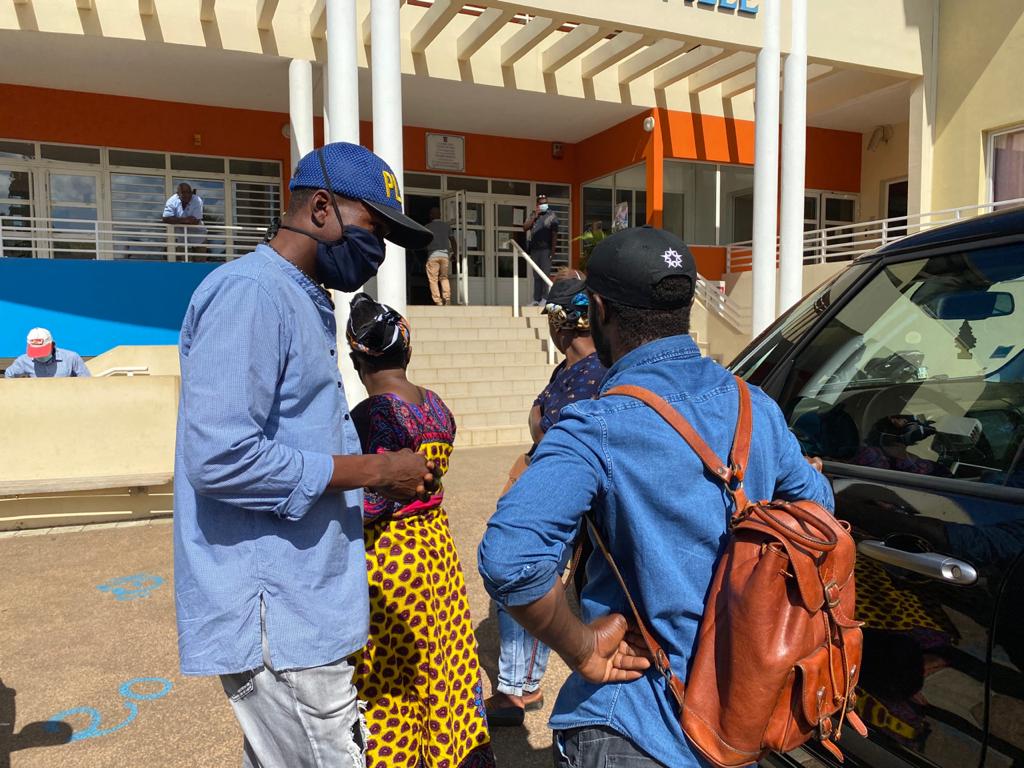 La délégation des vendeurs à la sauvette vient d’être reçue à la mairie (video)