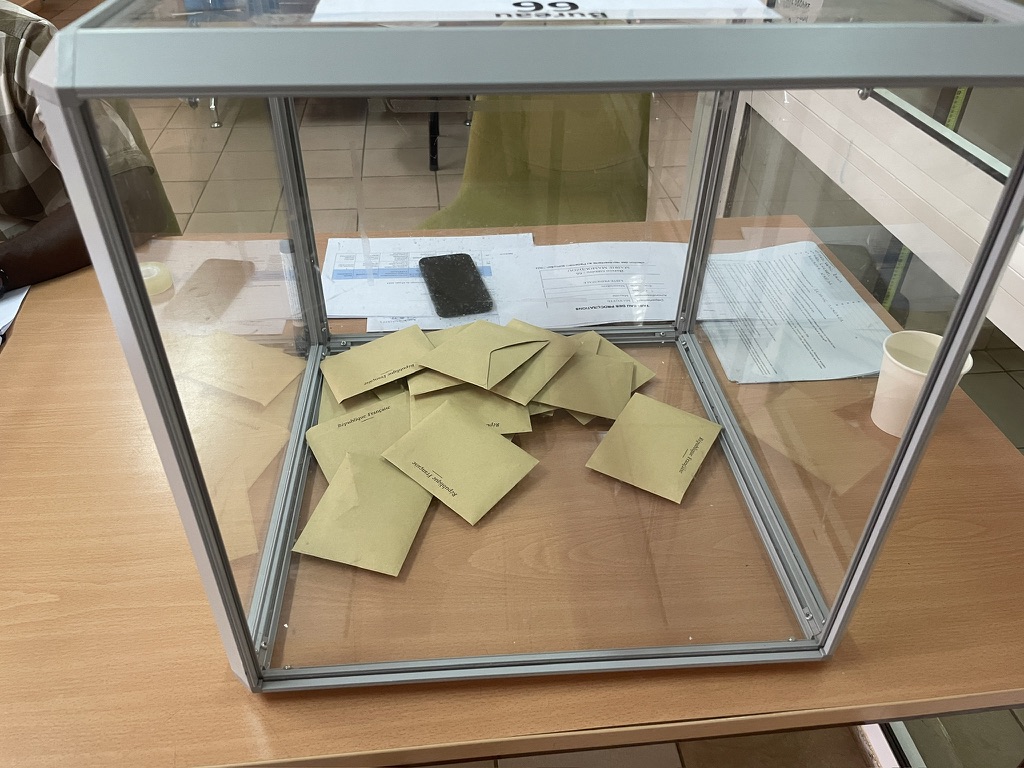 Bardela rafle la mise à Mayotte et en métropole