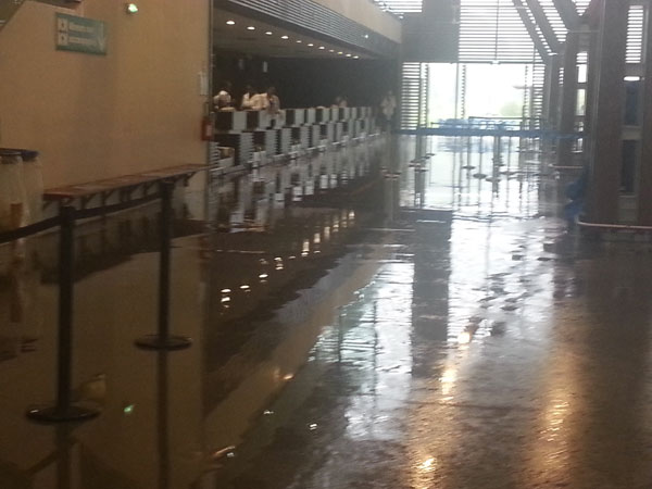 L’aérogare de Mayotte une nouvelle fois inondée