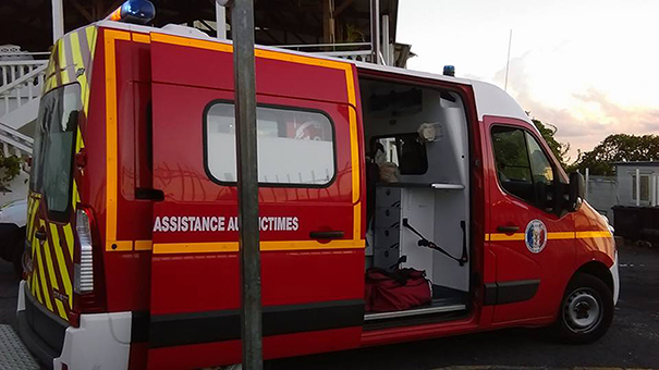 Une voiture fauche 2 piétons à Bandrélé
