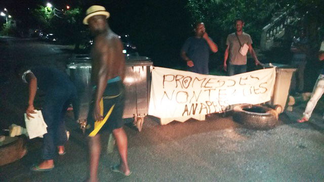 Barrage à Tsimkoura