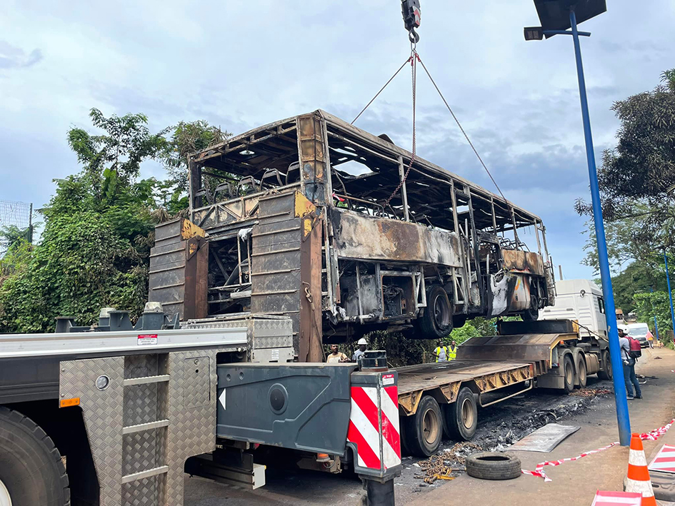 Un bus qui prend feu…