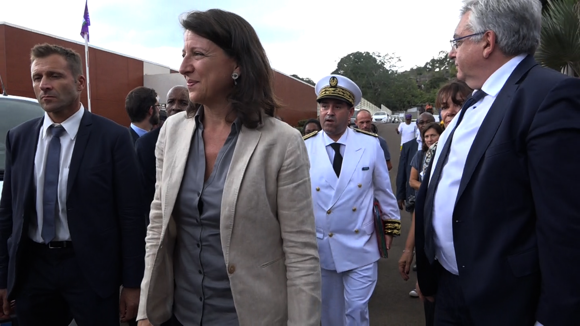 La ministre des solidarités et de la santé répond au député Mansour Kamardine